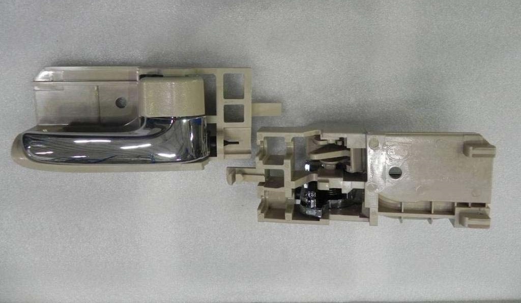 картинка РУЧКА ВНУТРЕННЯЯ ОТКРЫВАНИЯ ПРАВОЙ ДВЕРИ (ДЛЯ G-i ) F3, F3R 10244060-00  17.06.0300F3012